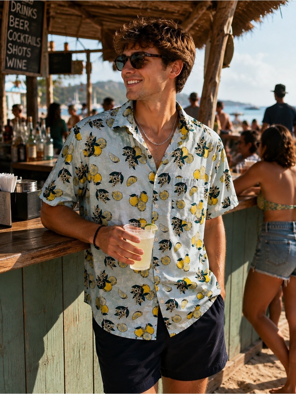 Hurley | Lemon Print 🍋| Hawaiian Shirt | Men’s Small | Blue Yellow | Tropical